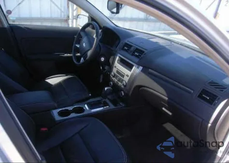 2011 Ford Fusion z USA, uszkodzony, nr VIN 3FAHP0JG1BR344827